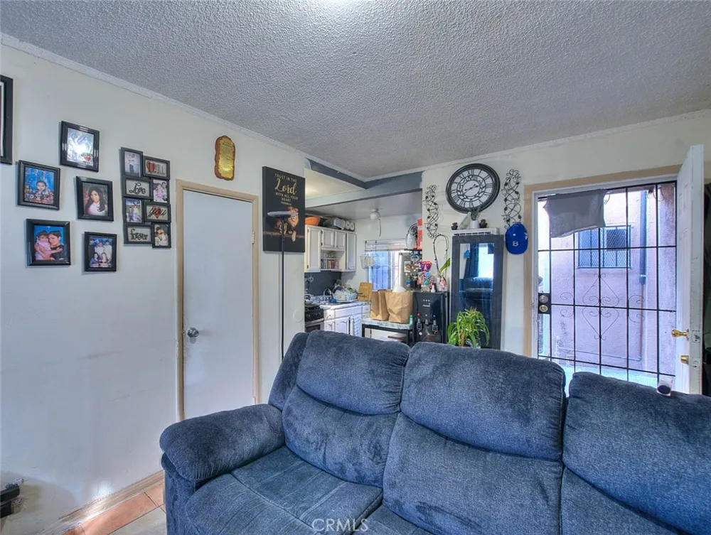 10606 Avalon Boulevard Los Angeles, CA 90003