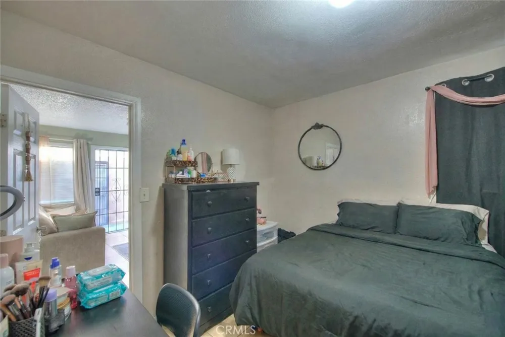 10606 Avalon Boulevard Los Angeles, CA 90003