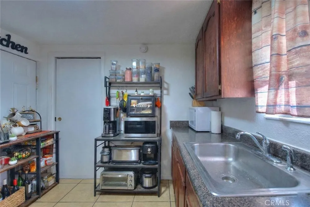 10606 Avalon Boulevard Los Angeles, CA 90003