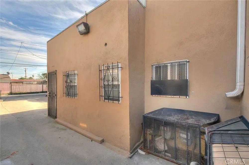 10606 Avalon Boulevard Los Angeles, CA 90003