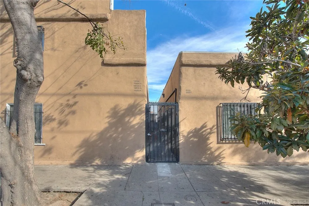 10606 Avalon Boulevard Los Angeles, CA 90003