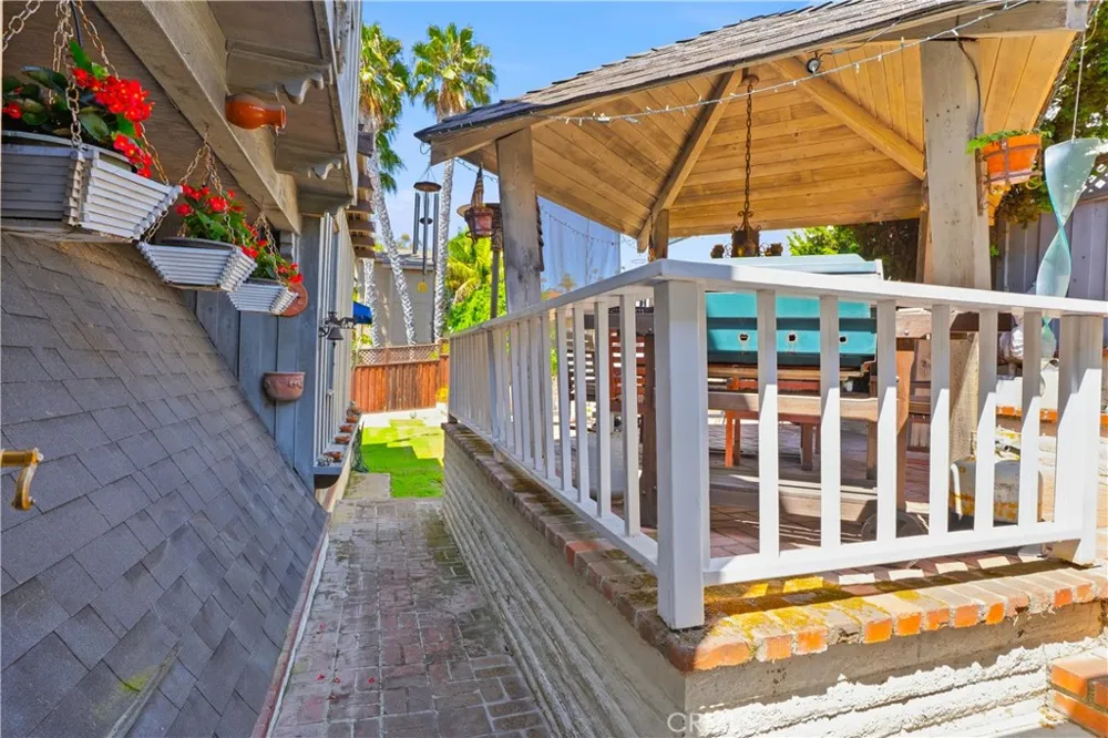 215 Ocean View Newport Beach, CA 92663