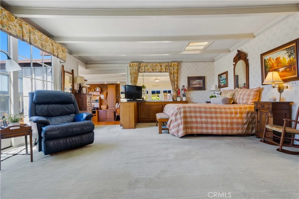 215 Ocean View Newport Beach, CA 92663