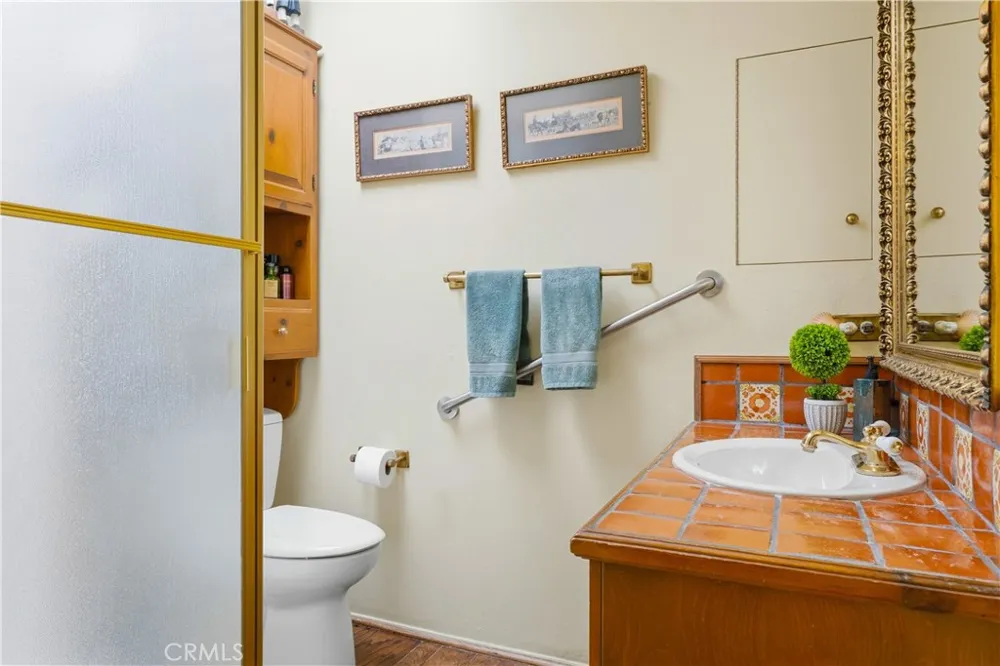 215 Ocean View Newport Beach, CA 92663