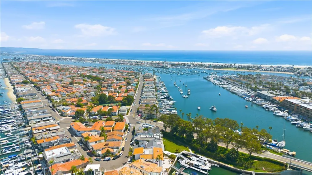 215 Ocean View Newport Beach, CA 92663