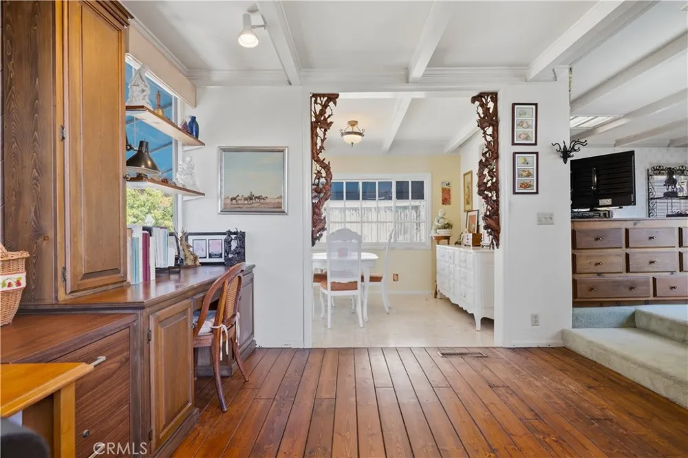 215 Ocean View Newport Beach, CA 92663