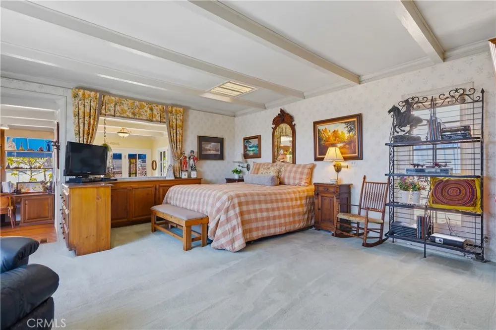 215 Ocean View Newport Beach, CA 92663