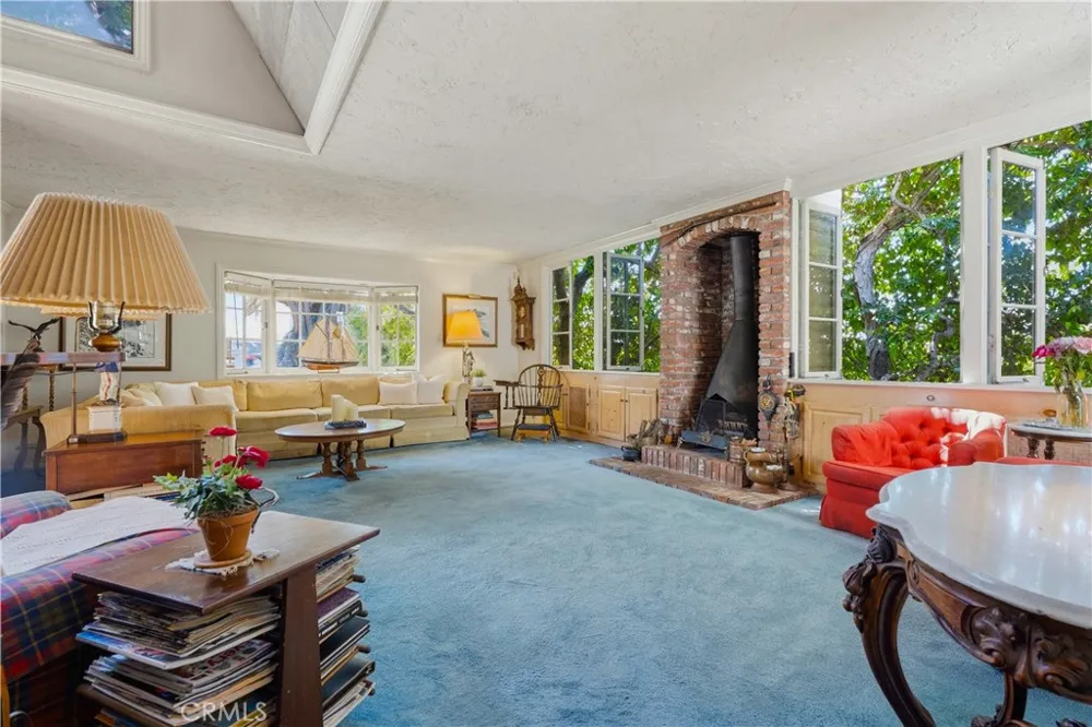 215 Ocean View Newport Beach, CA 92663