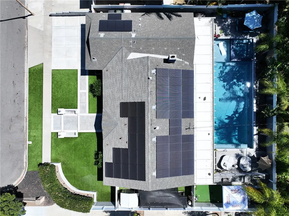 5011 Santa Fe Yorba Linda, CA 92886