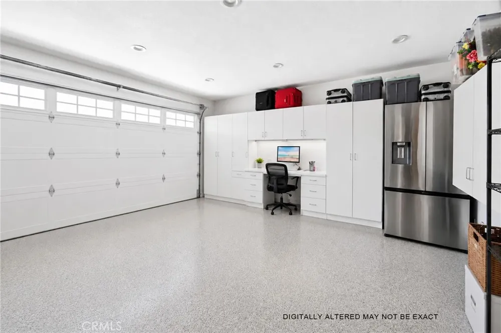 5011 Santa Fe Yorba Linda, CA 92886