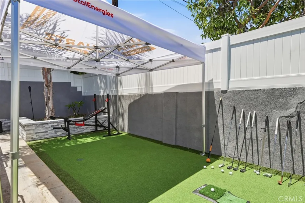 5011 Santa Fe Yorba Linda, CA 92886