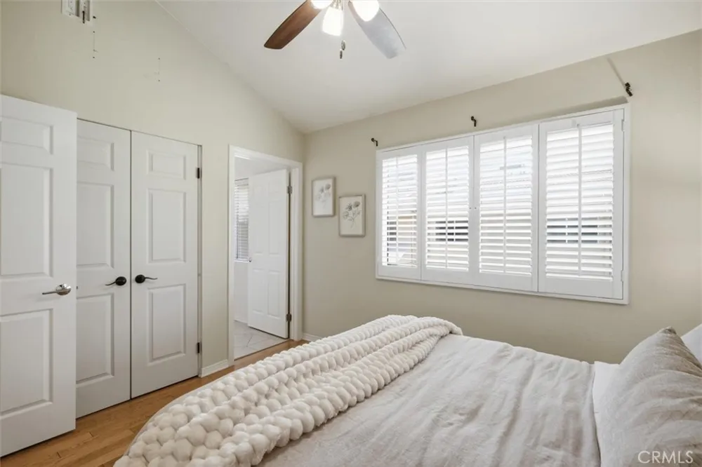 18730 Hatteras #47 Tarzana, CA 91356