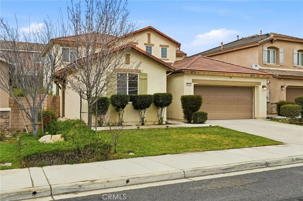 18332 Cayenne San Bernardino, CA 92407