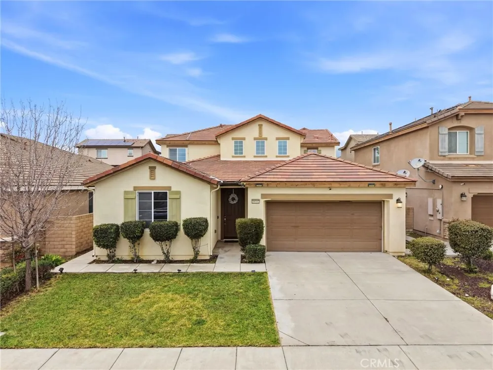 18332 Cayenne San Bernardino, CA 92407