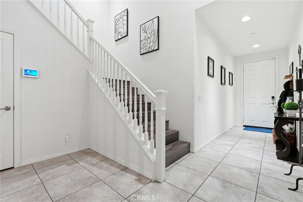18332 Cayenne San Bernardino, CA 92407