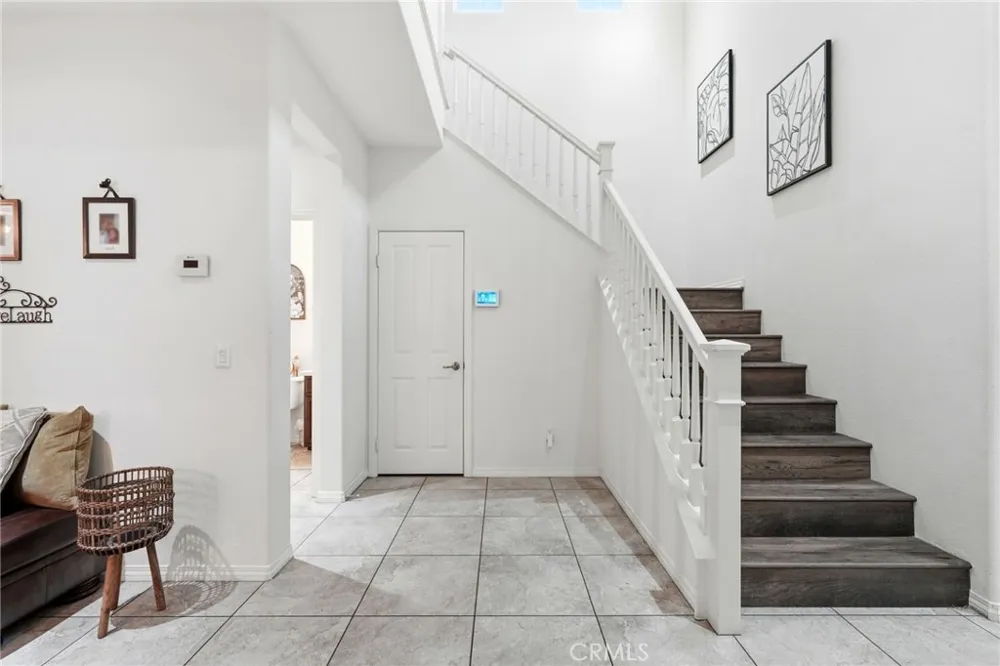 18332 Cayenne San Bernardino, CA 92407