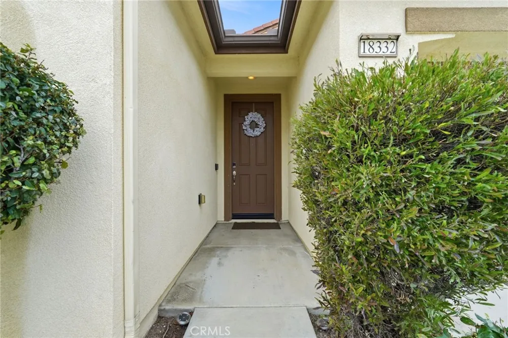 18332 Cayenne San Bernardino, CA 92407