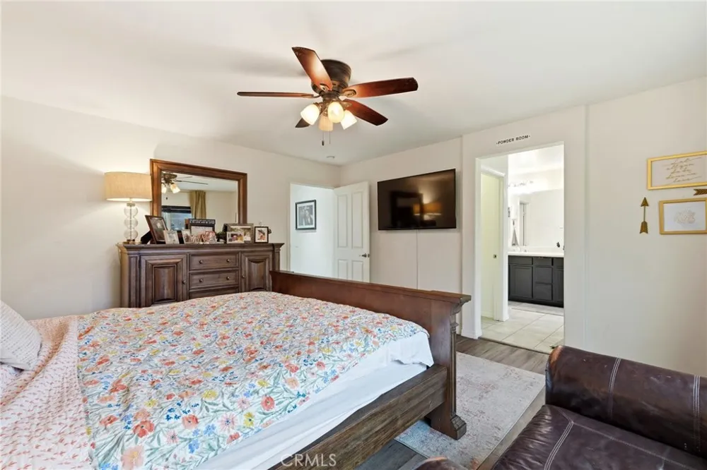 18332 Cayenne San Bernardino, CA 92407