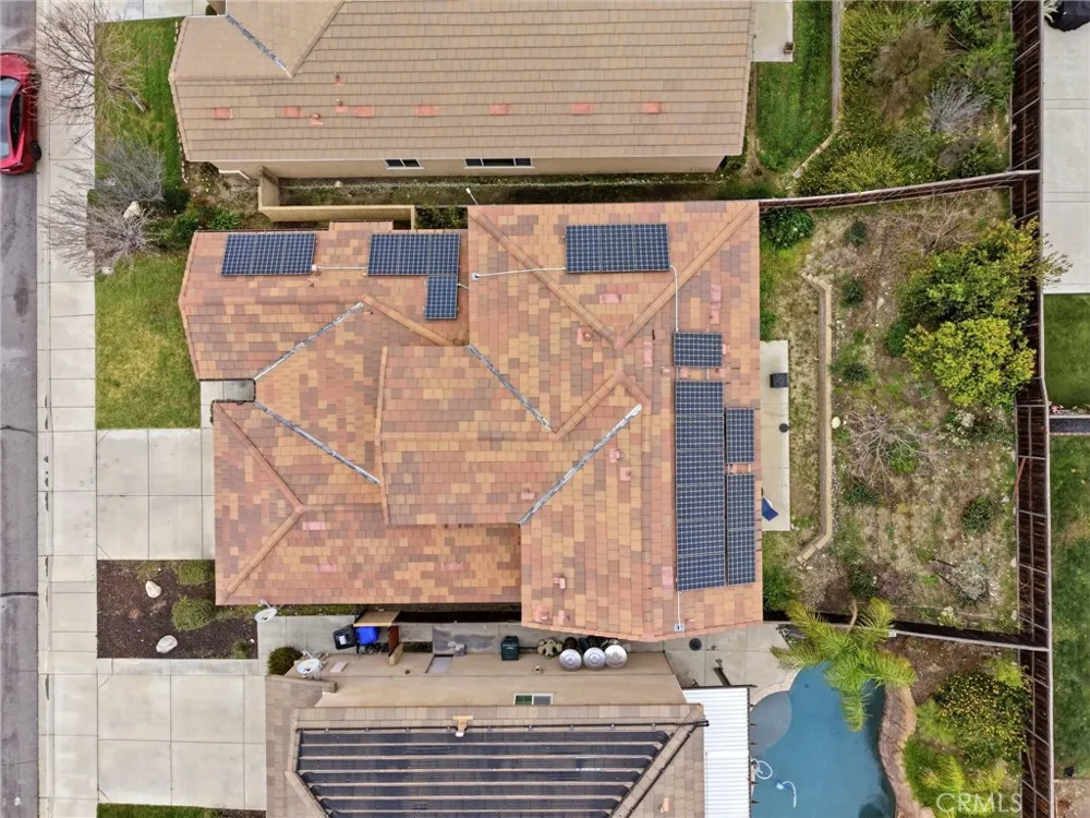 18332 Cayenne San Bernardino, CA 92407