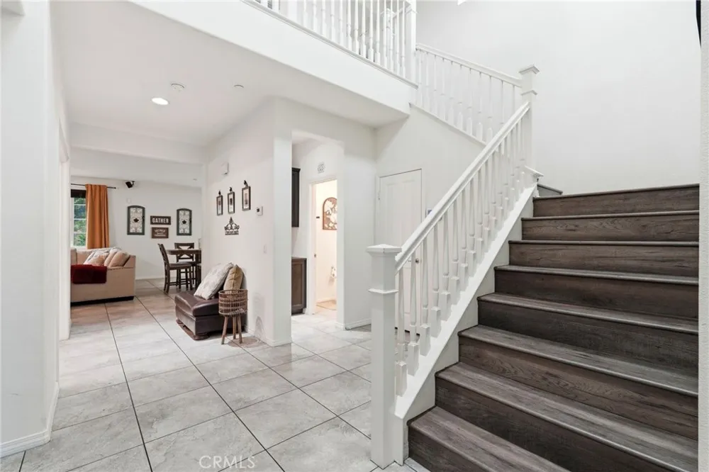18332 Cayenne San Bernardino, CA 92407