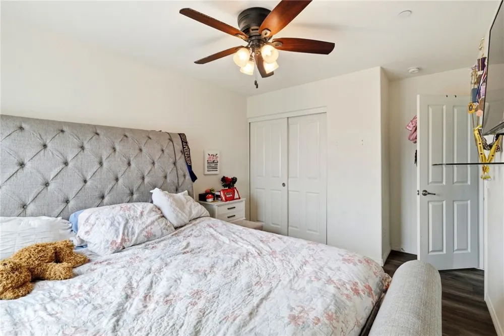 18332 Cayenne San Bernardino, CA 92407