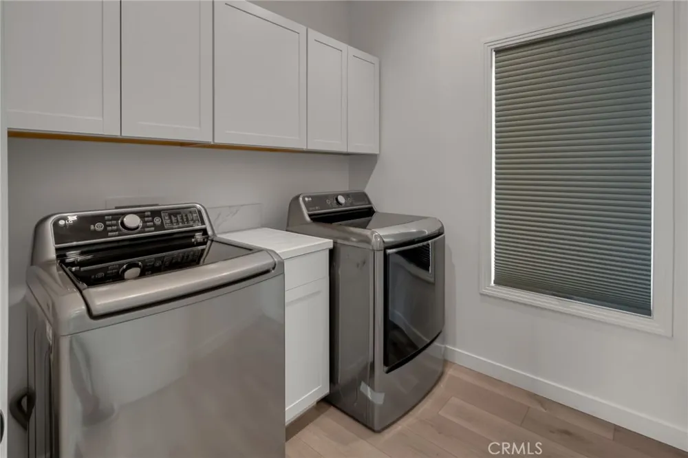 22434 Berdon St Woodland Hills, CA 91367