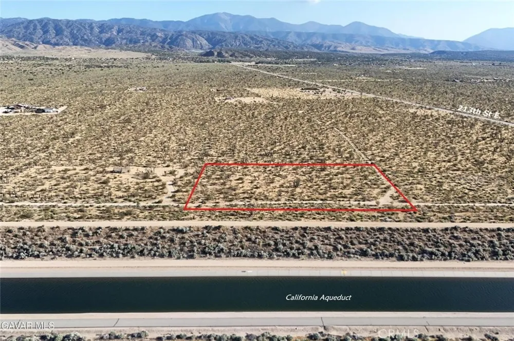 Laurelmere Drive Llano, CA 93544