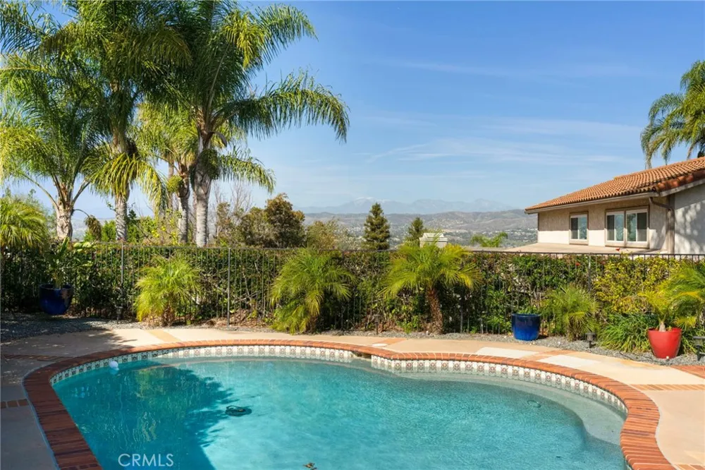 639 S Scout Trail Anaheim, CA 92807