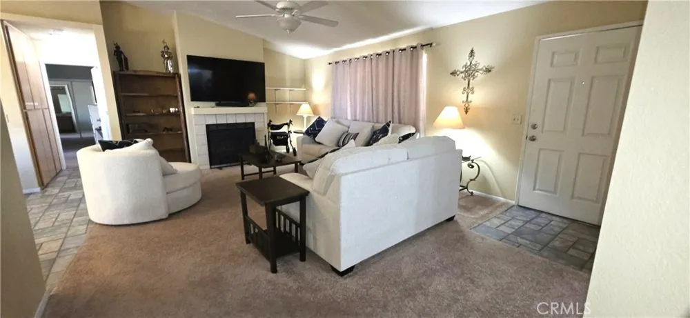 14307 Tonikan Apple Valley, CA 92307