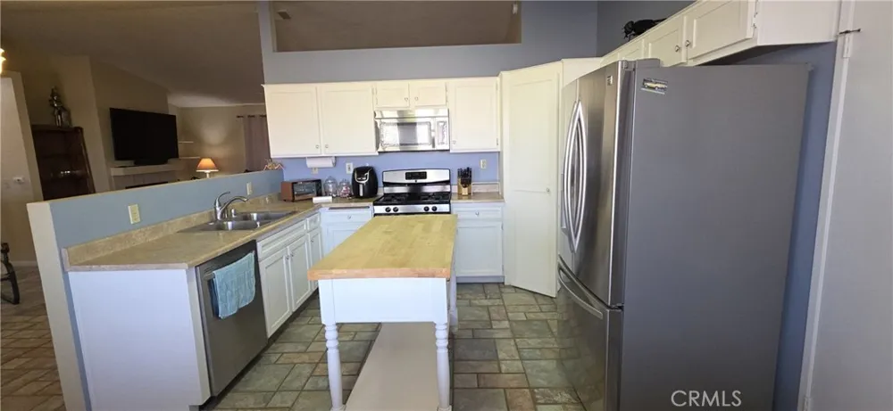 14307 Tonikan Apple Valley, CA 92307