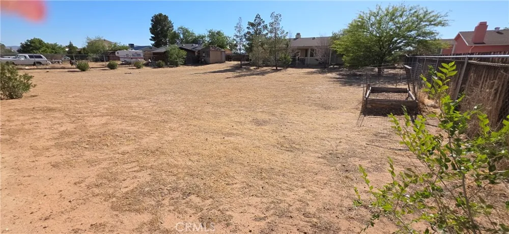14307 Tonikan Apple Valley, CA 92307