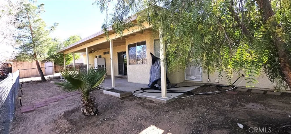 14307 Tonikan Apple Valley, CA 92307