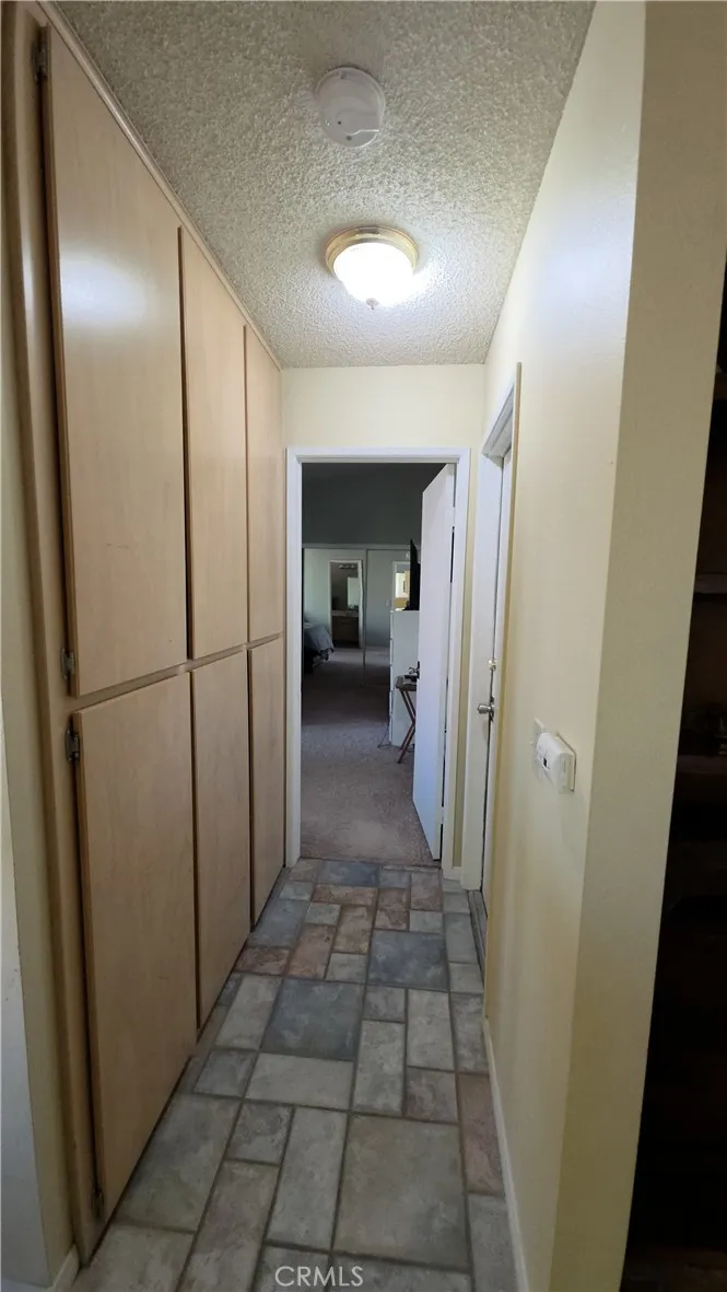 14307 Tonikan Apple Valley, CA 92307