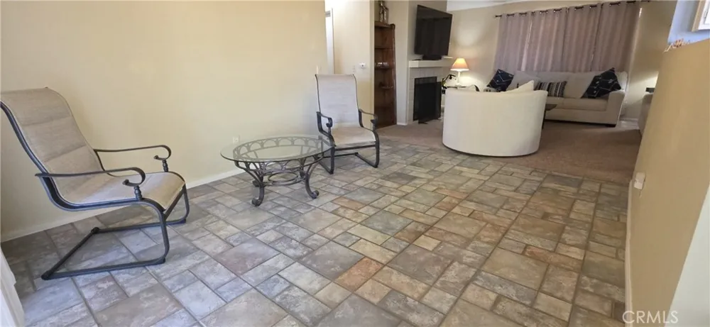 14307 Tonikan Apple Valley, CA 92307