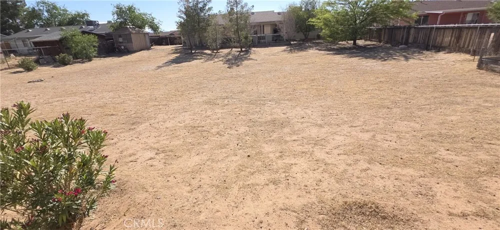 14307 Tonikan Apple Valley, CA 92307