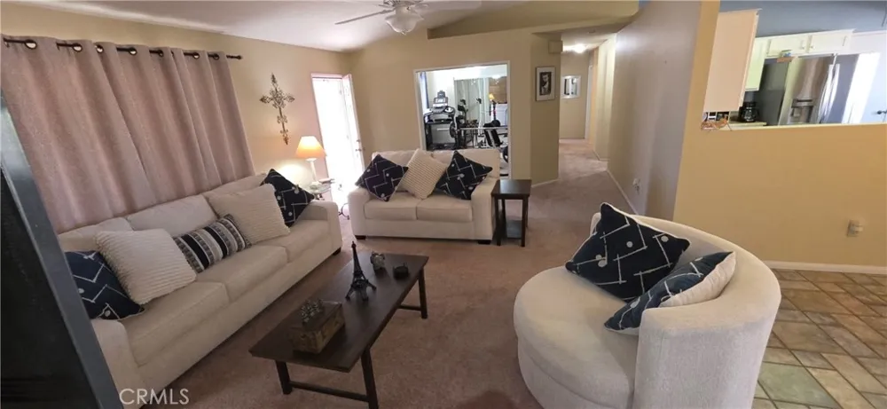 14307 Tonikan Apple Valley, CA 92307