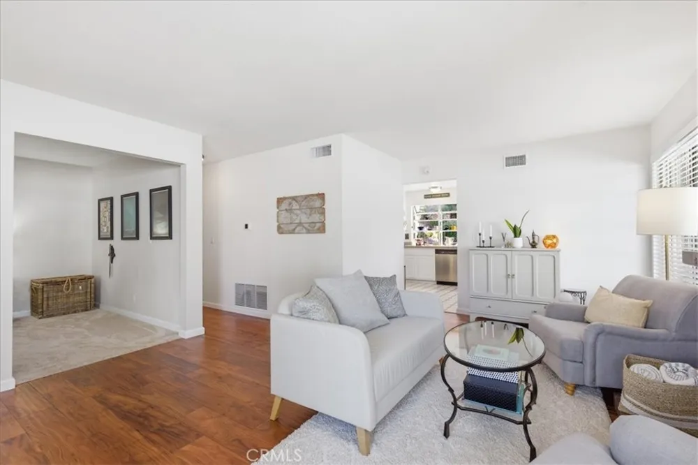 22339 Cheraw Saugus, CA 91350