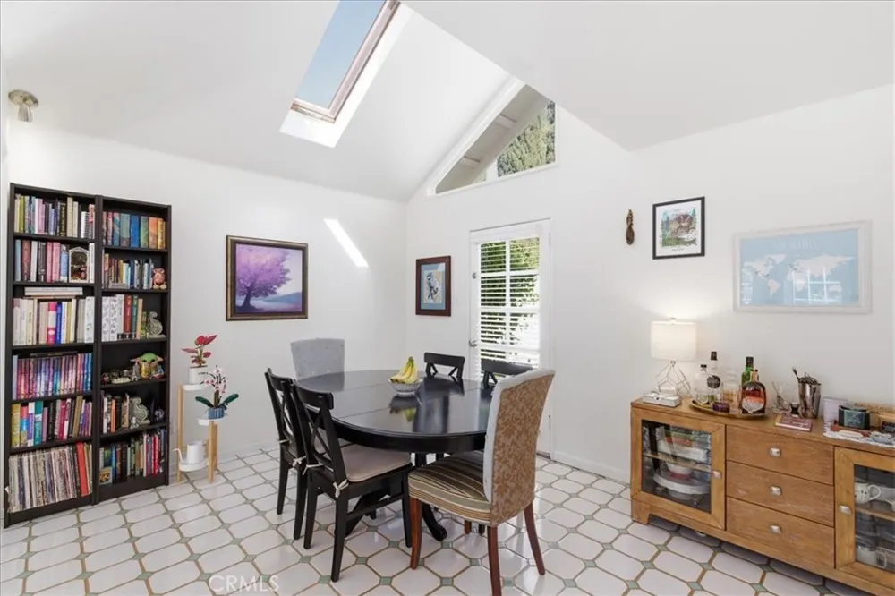 22339 Cheraw Saugus, CA 91350