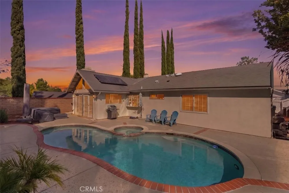 22339 Cheraw Saugus, CA 91350