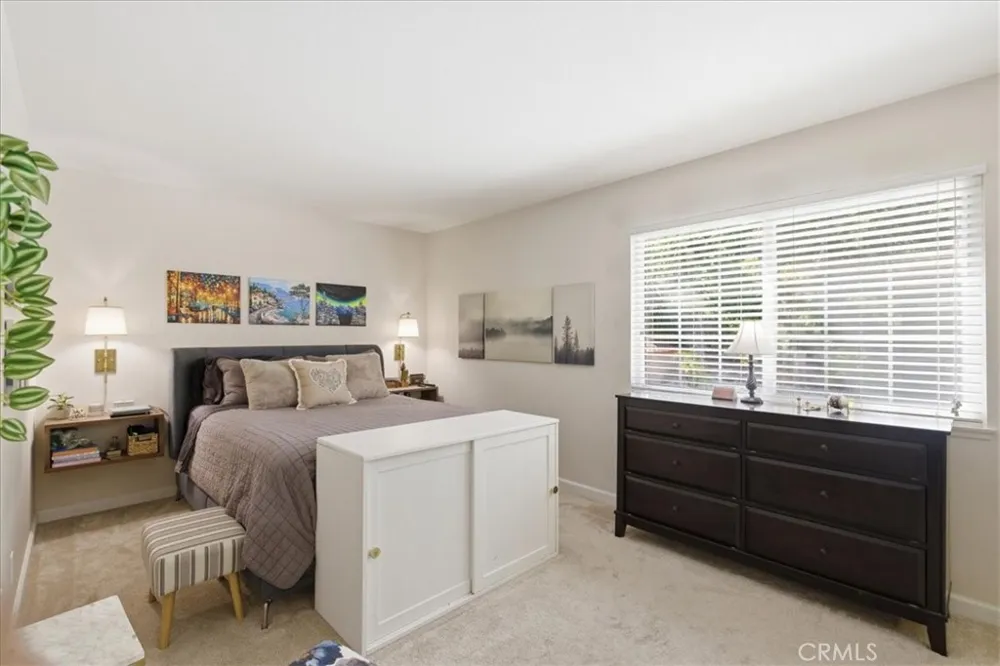 22339 Cheraw Saugus, CA 91350