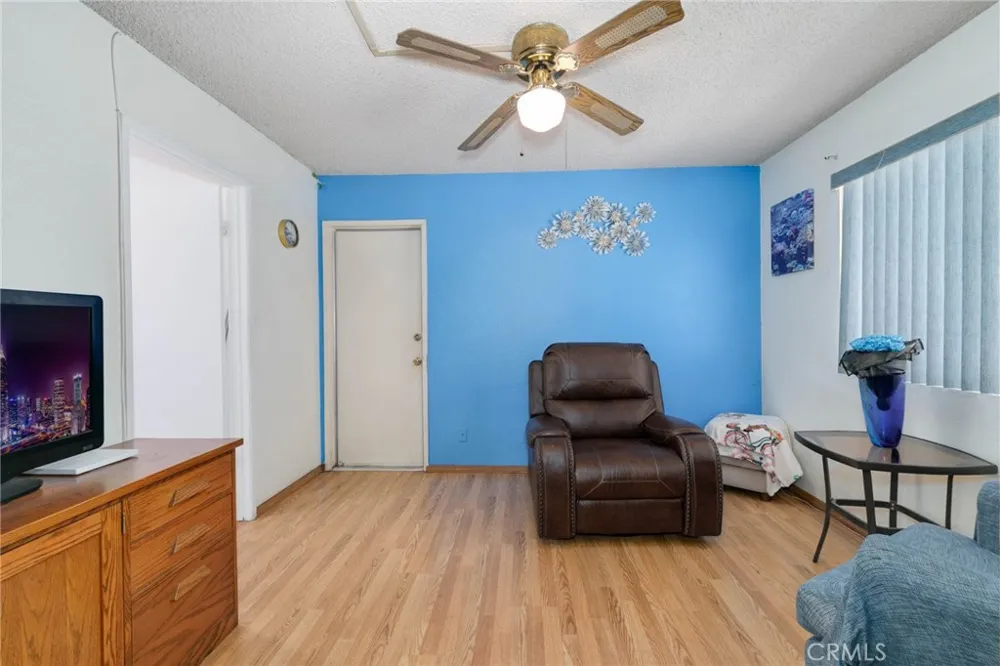 472 S Sherer Compton, CA 90220