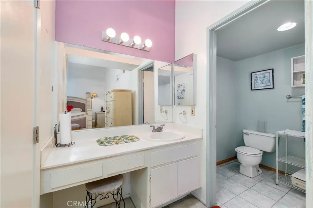 472 S Sherer Compton, CA 90220