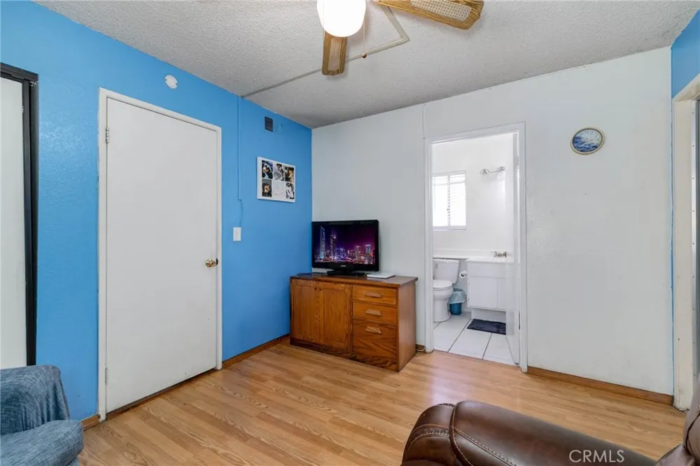 472 S Sherer Compton, CA 90220