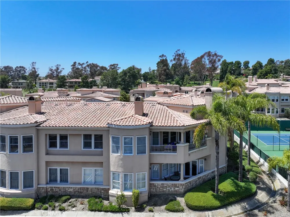 30 Plaza Caloroso San Juan Capistrano, CA 92675