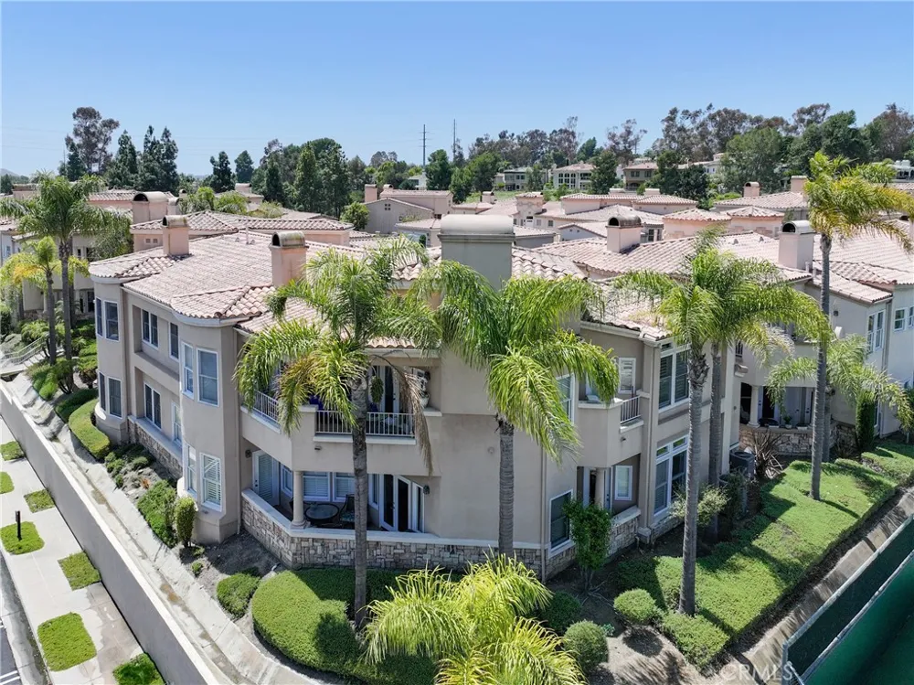 30 Plaza Caloroso San Juan Capistrano, CA 92675