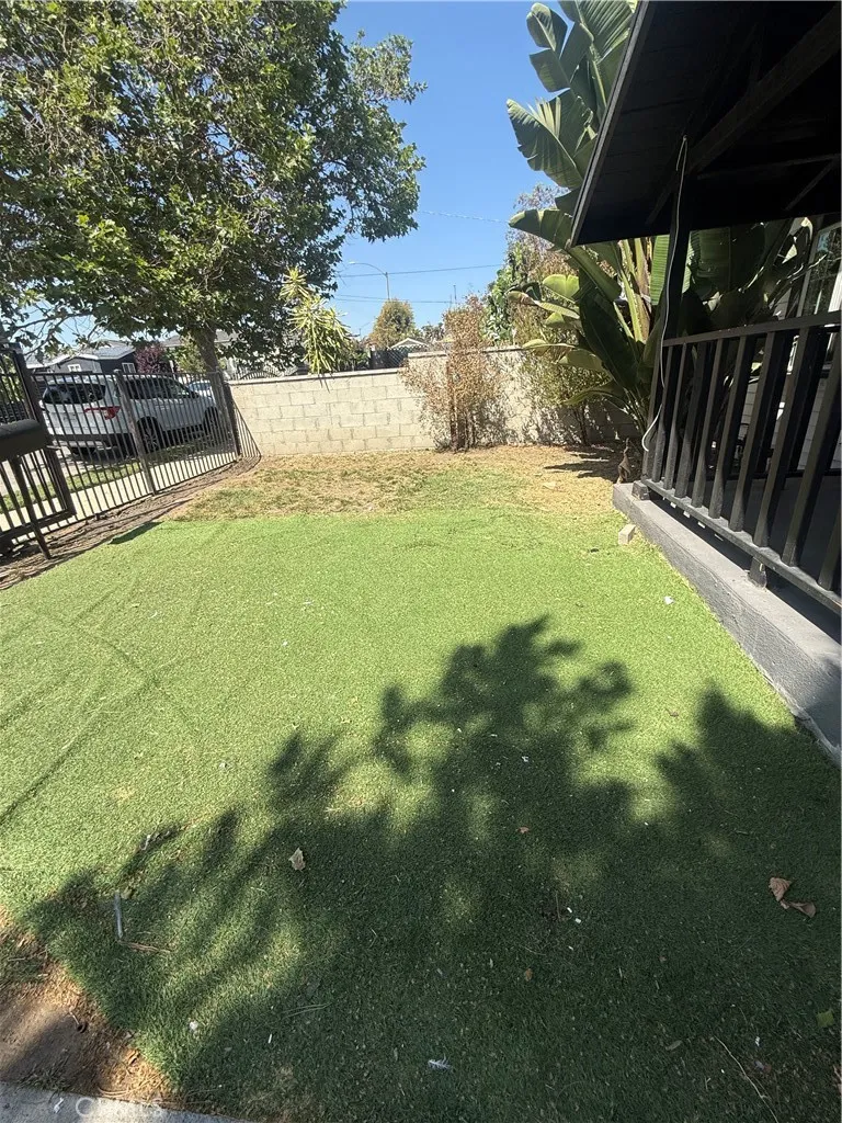 3123 W 67th Los Angeles, CA 90043