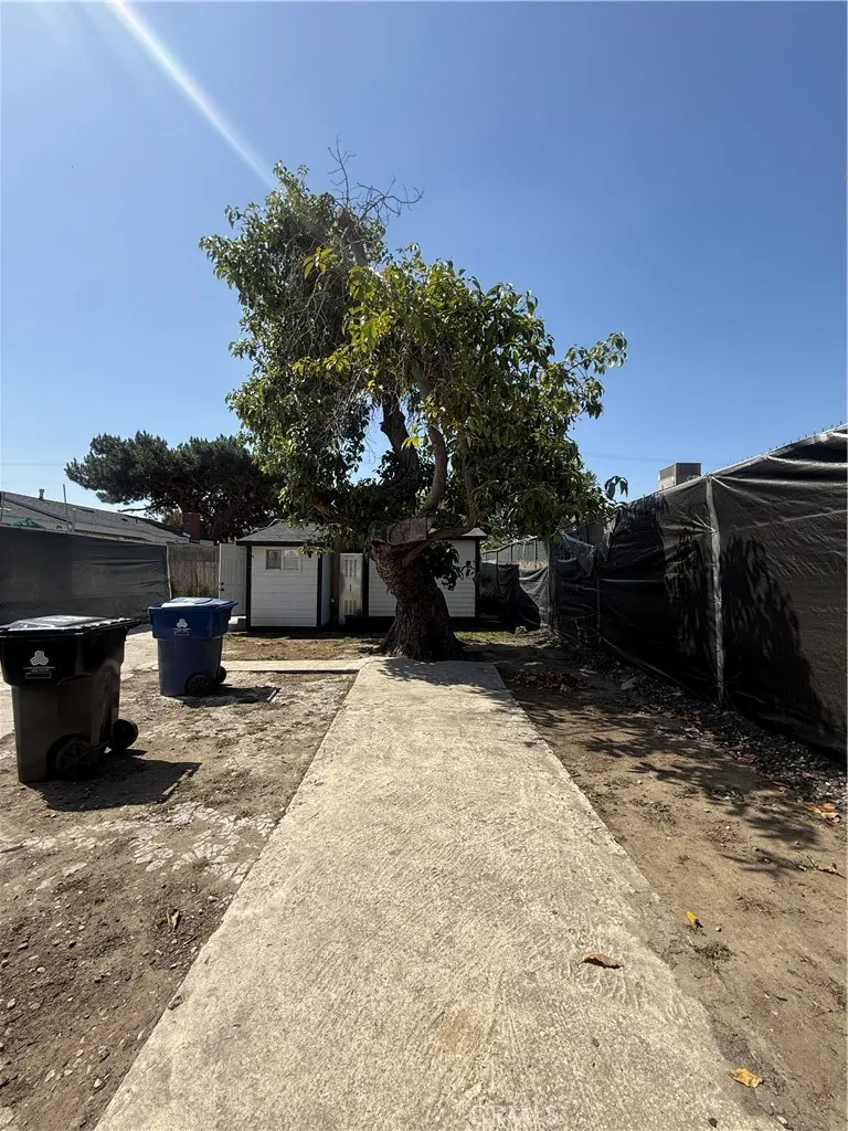 3123 W 67th Los Angeles, CA 90043