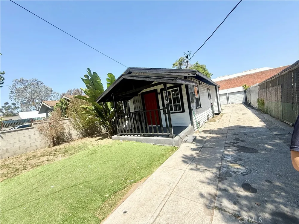 3123 W 67th Los Angeles, CA 90043