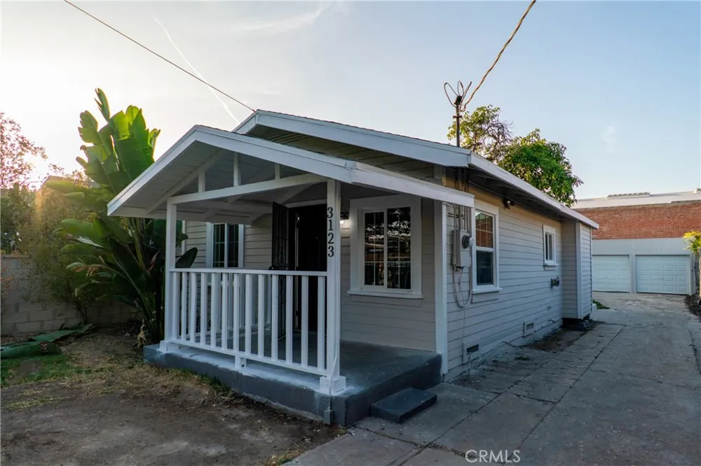 3123 W 67th Los Angeles, CA 90043