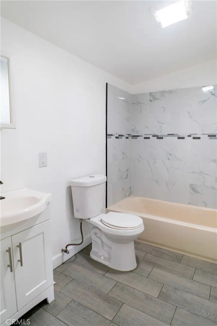 3123 W 67th Los Angeles, CA 90043